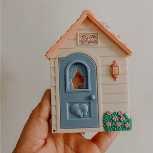 2003 Fisher-Price Sweet Streets Playhouse Girl's Clubhouse